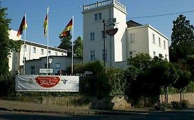 Burghotel Ad Sion  3*